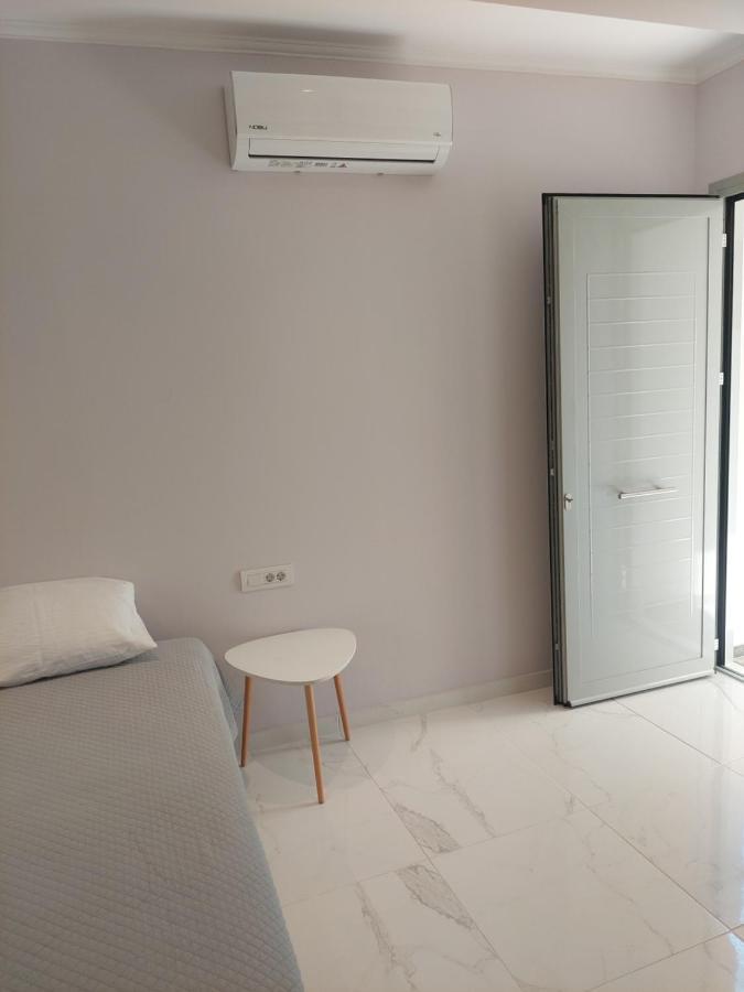 Alexandra'S Apartments - Port Of Zante Extérieur photo